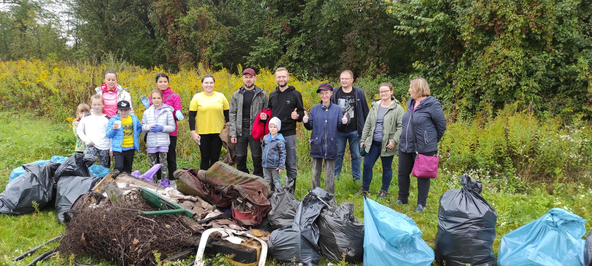 Niesprzyjająca pogoda nie odstraszyła uczestników akcji „Sprzątanie Świata”