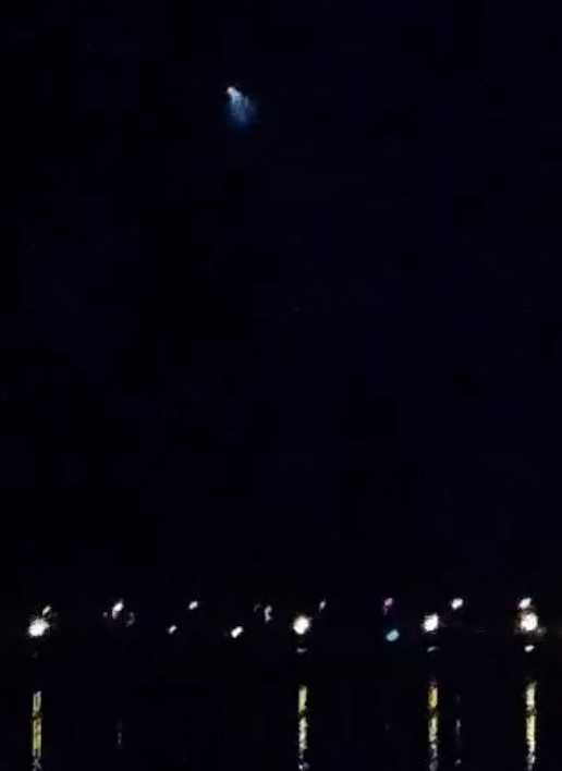 Świetlisty obiekt na niebie widziany z Polski (wideo, zdjęcia)