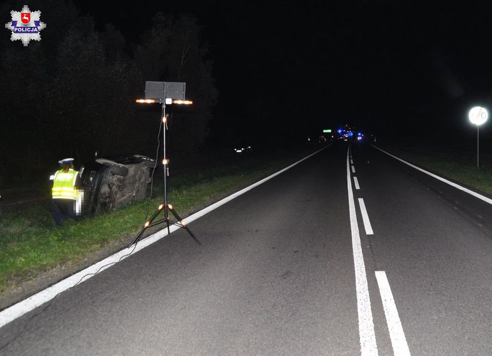 21-latek w BMW doprowadził do wypadku podczas wyprzedzania. Pięć osób trafiło do szpitala (zdjęcia)