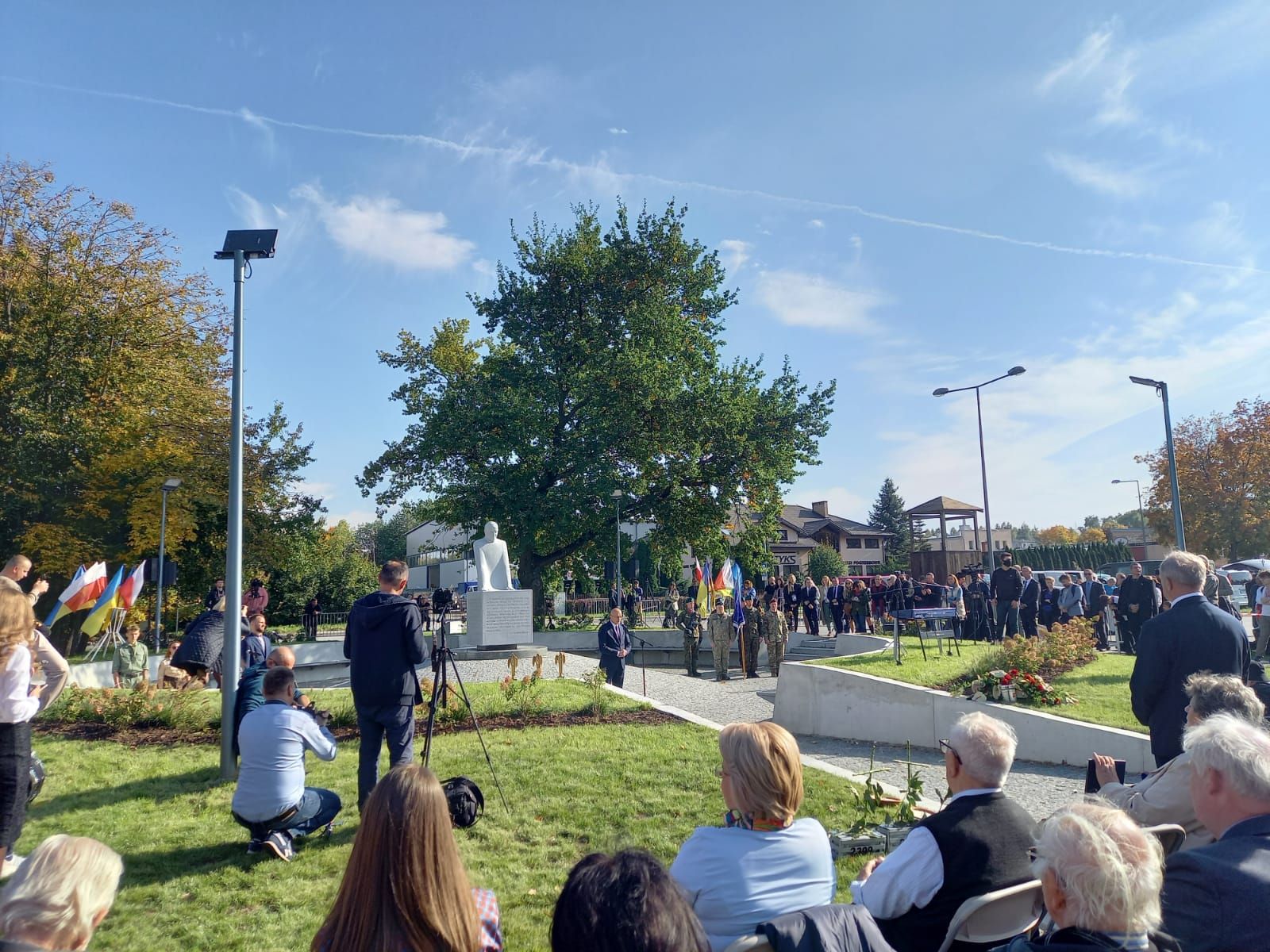 W Lublinie odsłonięto nowy pomnik. Upamiętnia postać „proboszcza Majdanka” (zdjęcia)