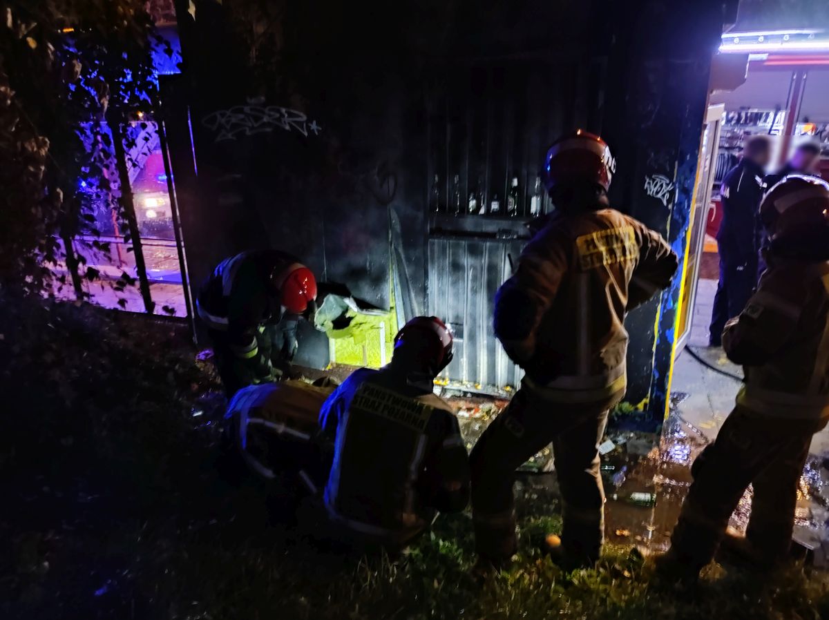 Pożar lokalu z kebabem. Wszystko wskazuje na podpalenie (zdjęcia)