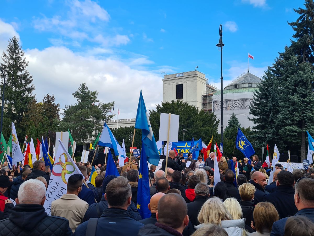 Samorządowcy z całego kraju protestowali w Warszawie przeciwko Polskiemu Ładowi. Wśród nich był m.in. prezydent Lublina