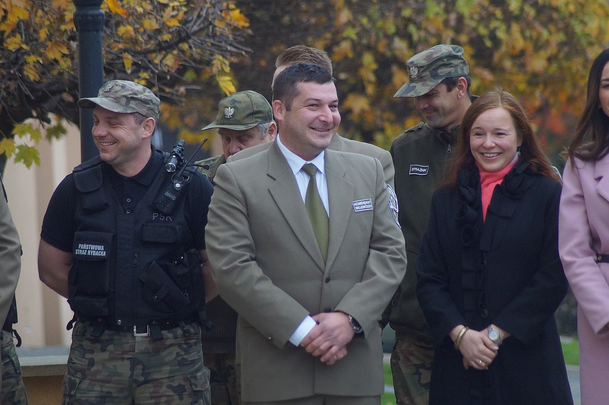 Państwowa Straż Rybacka ma jeszcze skuteczniej zwalczać kłusownictwo. Pomogą w tym nowe samochody (zdjęcia)