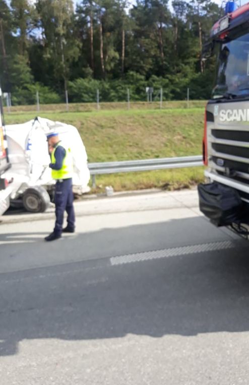 Zablokowana droga S17 po wypadku na trasie Lublin – Żyrzyn. Trwa akcja ratunkowa (zdjęcia) AKTUALIZACJA