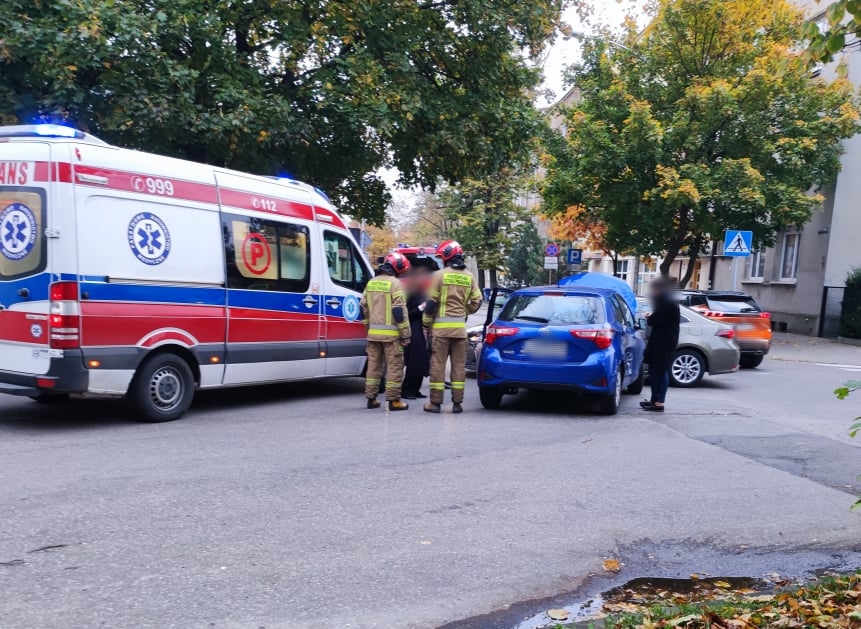 Wymusił pierwszeństwo przejazdu, zderzyły się dwie toyoty (zdjęcia)