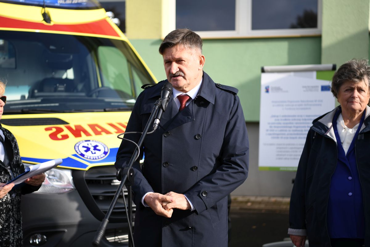 Lubelskie pogotowie ratunkowe ma dwie nowe karetki. Ambulanse trafiły do Lublina i Annopola (zdjęcia)