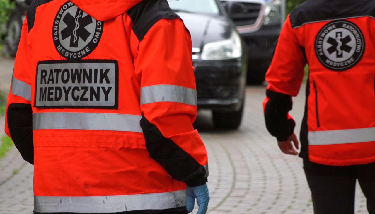 Kolejny atak na ratowników medycznych. Ojciec z synem pobili pracowników szpitala