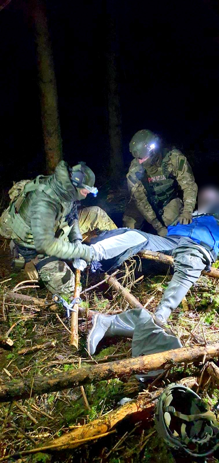 Kolejne siłowe próby wejścia do Polski pod okiem białoruskich służb (wideo, zdjęcia)