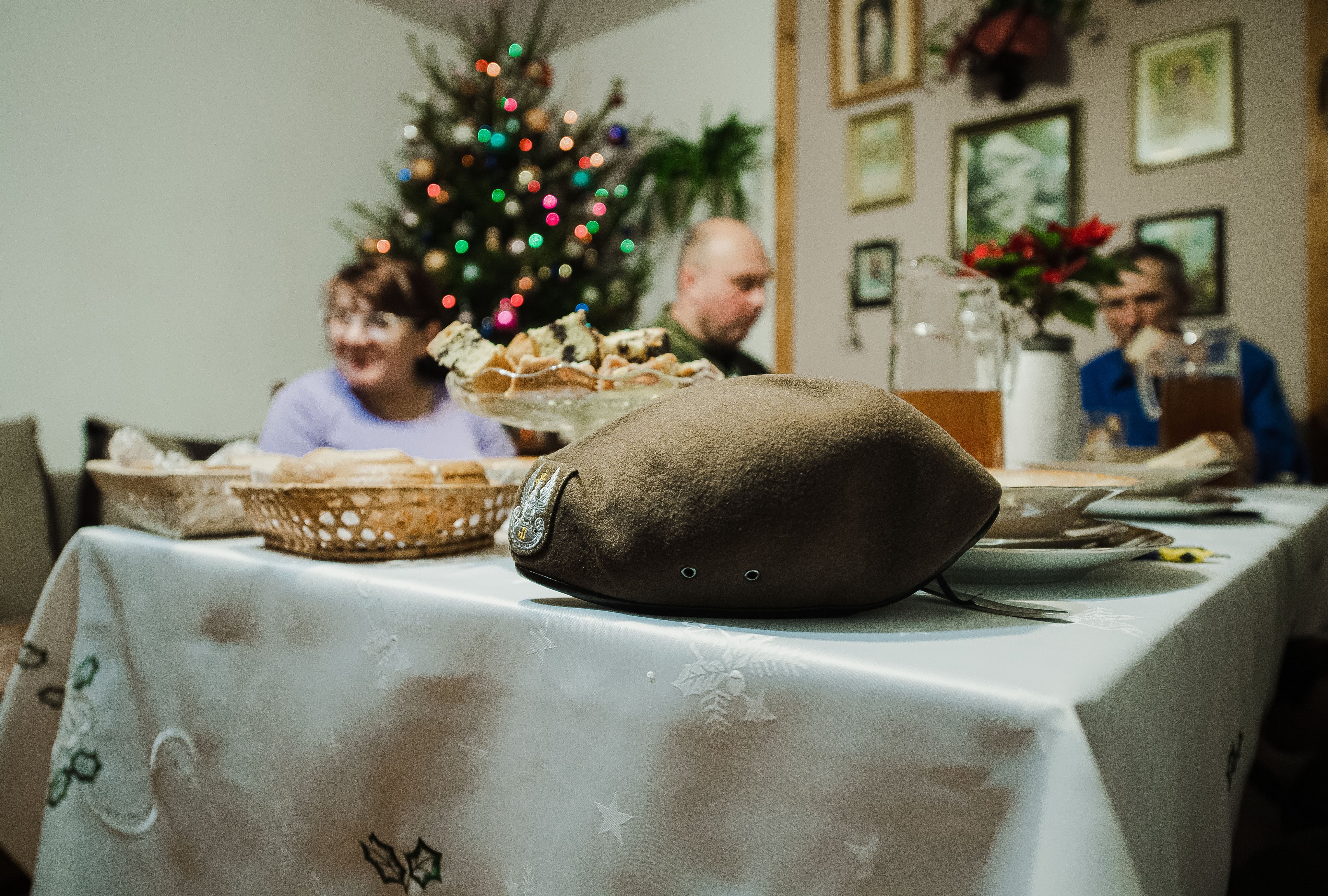 Przy granicy odbyła się Pasterka polowa. Mieszkańcy zapraszali żołnierzy na wieczerzę wigilijną (wideo, zdjęcia)