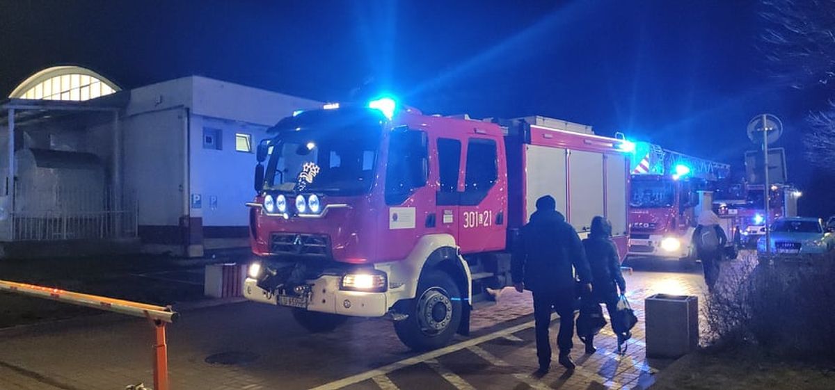 Alarm i ewakuacja w kompleksie Aqua Lublin. Na miejscu pracują strażacy (zdjęcia)