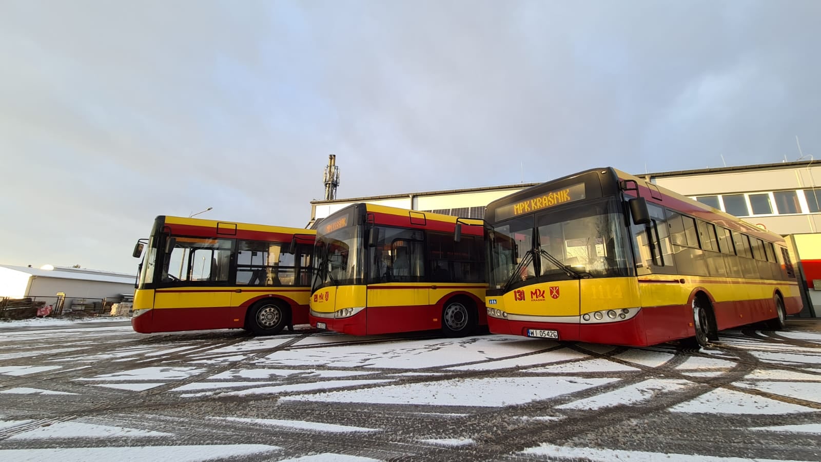 Mieszkańcy chcieli większy i niskopodłogowy autobus. Miasto kupiło trzy pojazdy, niebawem wyjadą na ulice (zdjęcia)