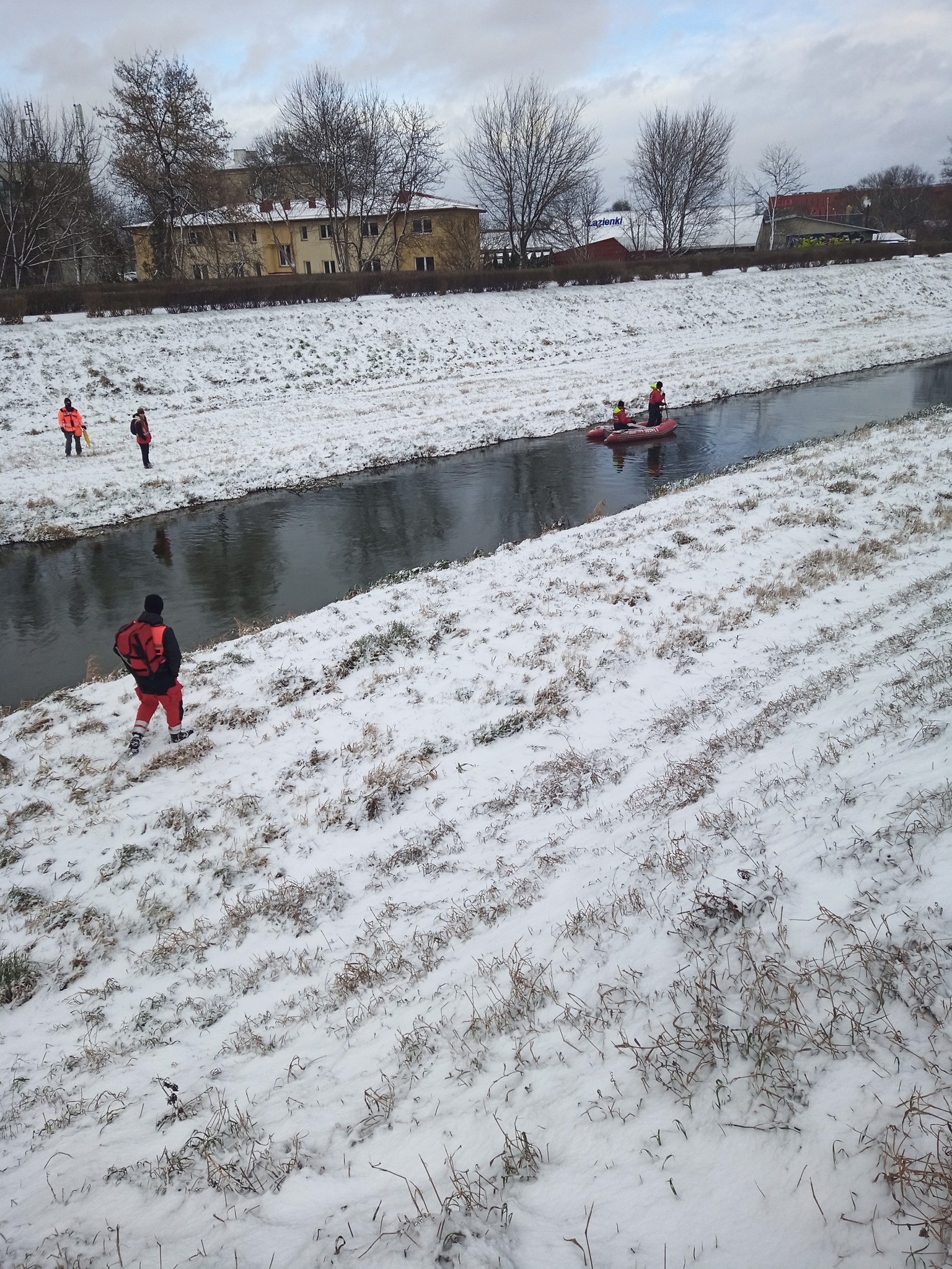 Z drona wypatrzyli w rzece zwłoki kobiety. To ciało zaginionej 73-latki z Lublina (zdjęcia)