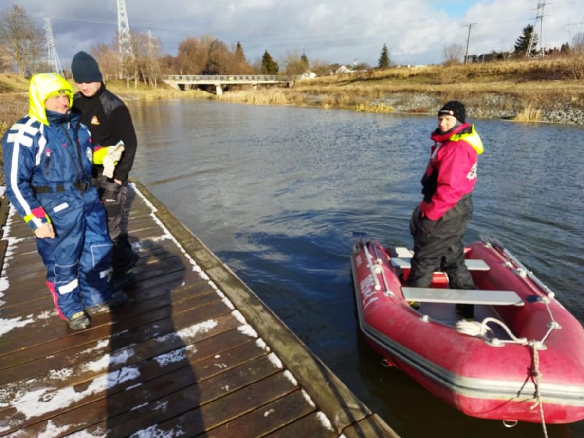 Szukają gdzie się da, sprawdzano nawet rzekę. Wciąż nie wiadomo, co się stało z zaginioną 73-latką (zdjęcia)