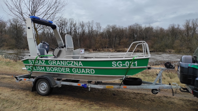 Nadbużańska Straż Graniczna ma trzy nowe łodzie płaskodenne (wideo, zdjęcia)