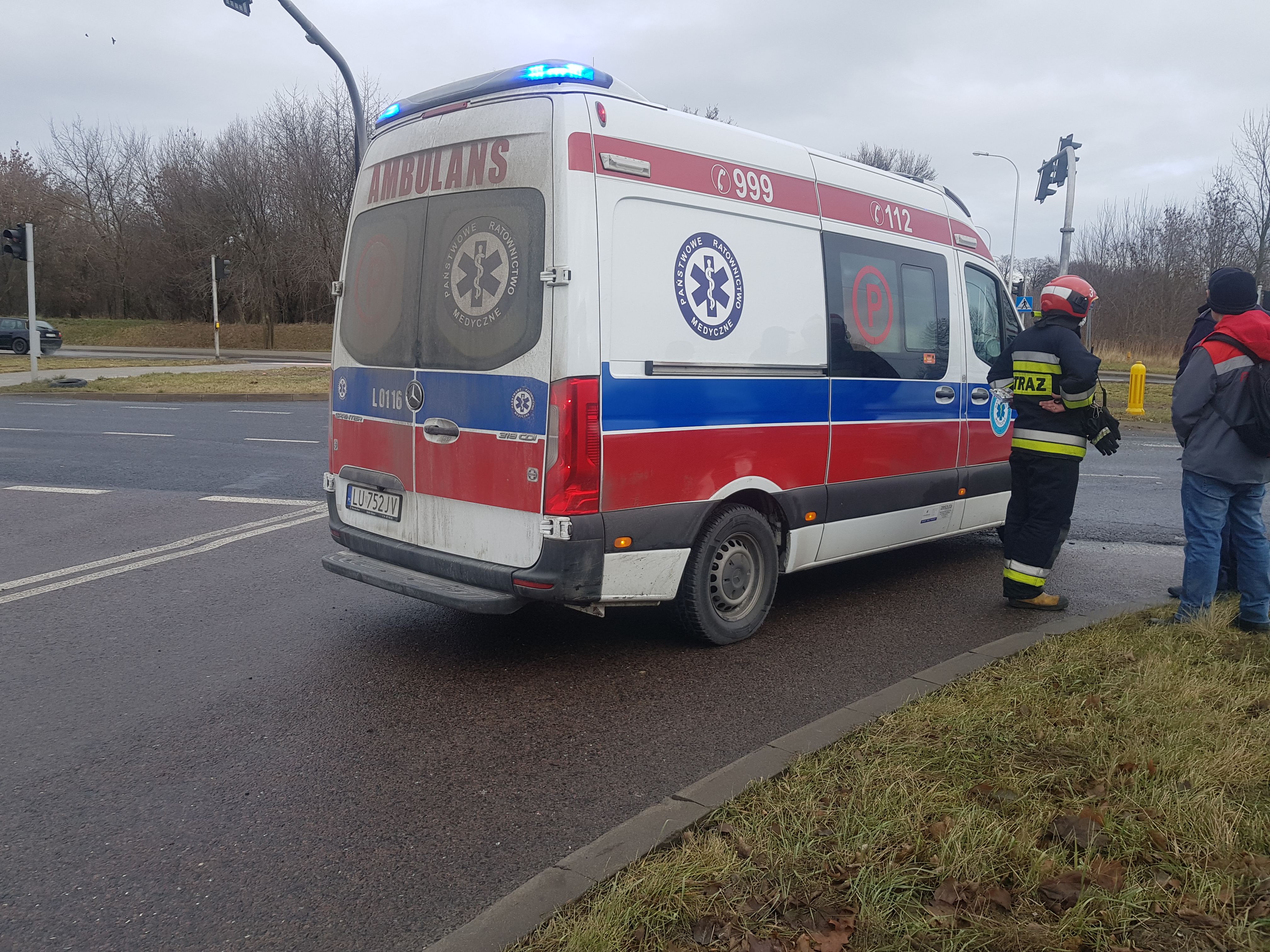 Groźny wypadek na Felinie. Utrudnienia z przejazdem na wyjeździe z Lublina (zdjęcia)