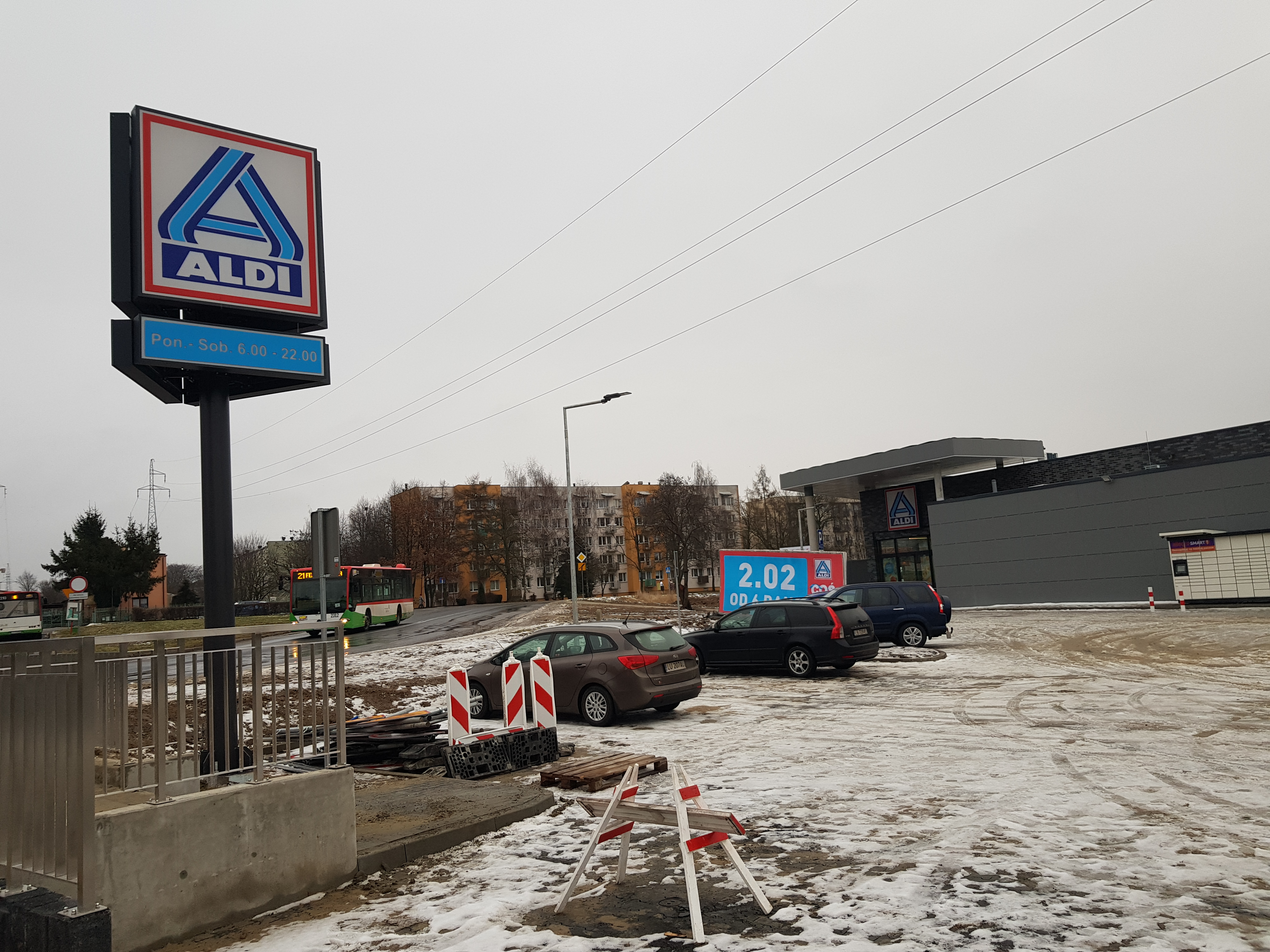 W Lublinie otwierają kolejny market. Trzeci tej sieci i jak zapowiedziano, nie ostatni (zdjęcia)