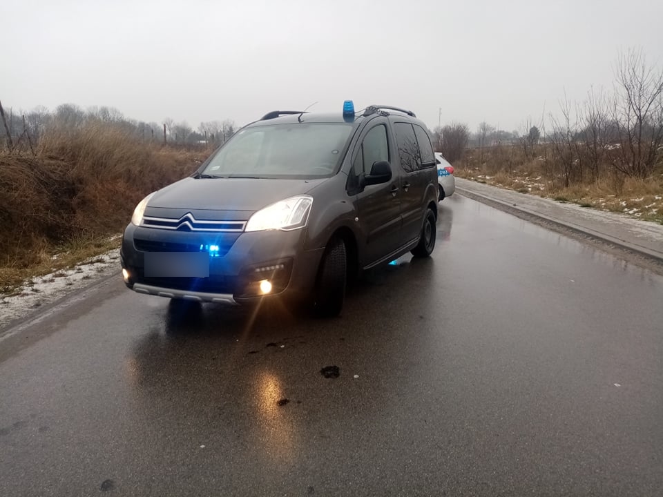 Śmiertelne potrącenie pieszego, policjanci poszukują świadków wypadku (zdjęcia)