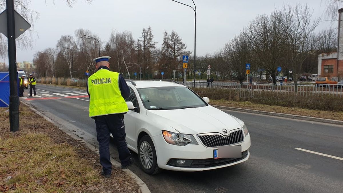 Tragiczny wypadek na przejściu dla pieszych w Lublinie. Życia kobiety nie udało się uratować (zdjęcia) AKTUALIZACJA