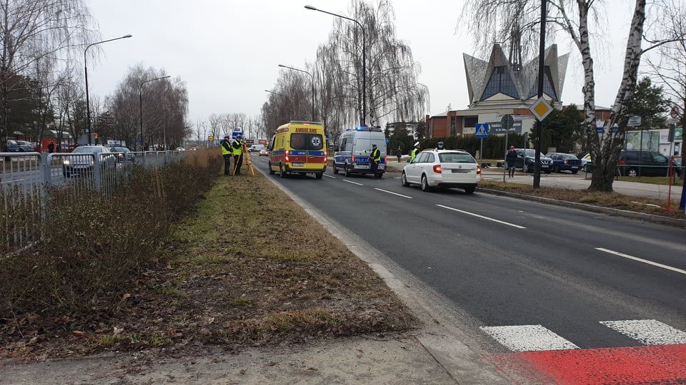 Tragiczny wypadek na przejściu dla pieszych w Lublinie. Życia kobiety nie udało się uratować (zdjęcia) AKTUALIZACJA