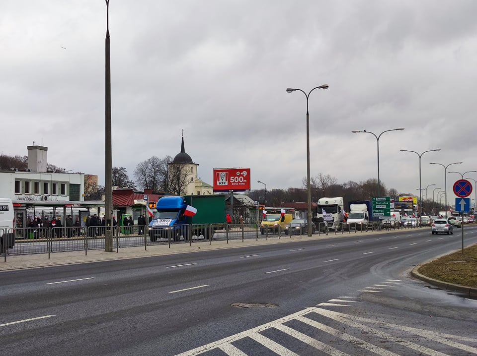 Rolnicy i przedsiębiorcy blokują Lublin. Trwa protest (wideo, zdjęcia) RELACJA NA ŻYWO