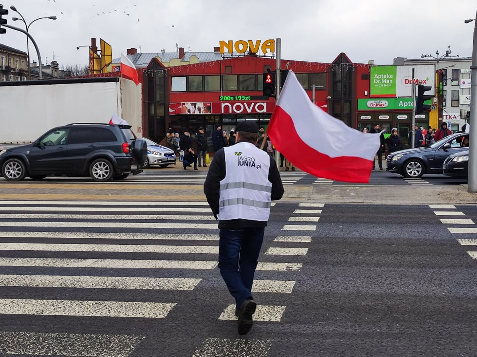 Rolnicy i przedsiębiorcy blokują Lublin. Trwa protest (wideo, zdjęcia) RELACJA NA ŻYWO