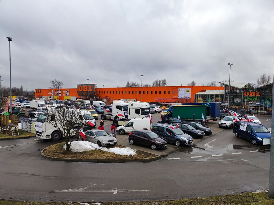 Rolnicy i przedsiębiorcy blokują Lublin. Trwa protest (wideo, zdjęcia) RELACJA NA ŻYWO