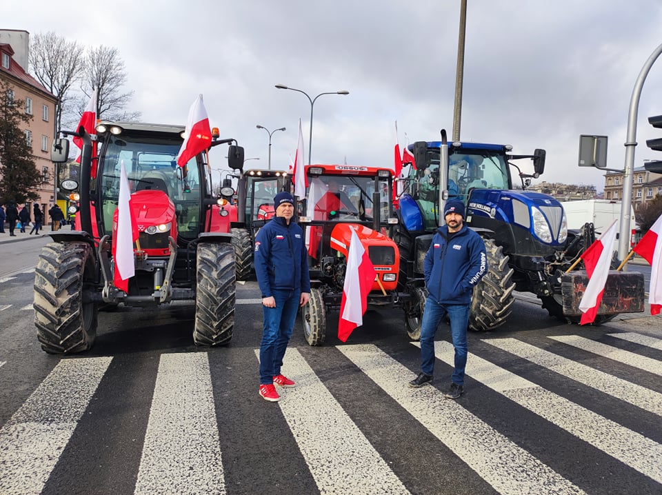 Rolnicy i przedsiębiorcy blokują Lublin. Trwa protest (wideo, zdjęcia) RELACJA NA ŻYWO