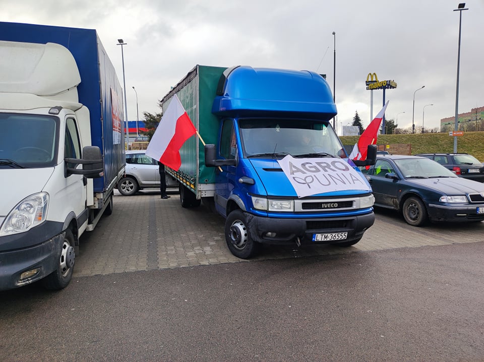 Rolnicy i przedsiębiorcy blokują Lublin. Trwa protest (wideo, zdjęcia) RELACJA NA ŻYWO