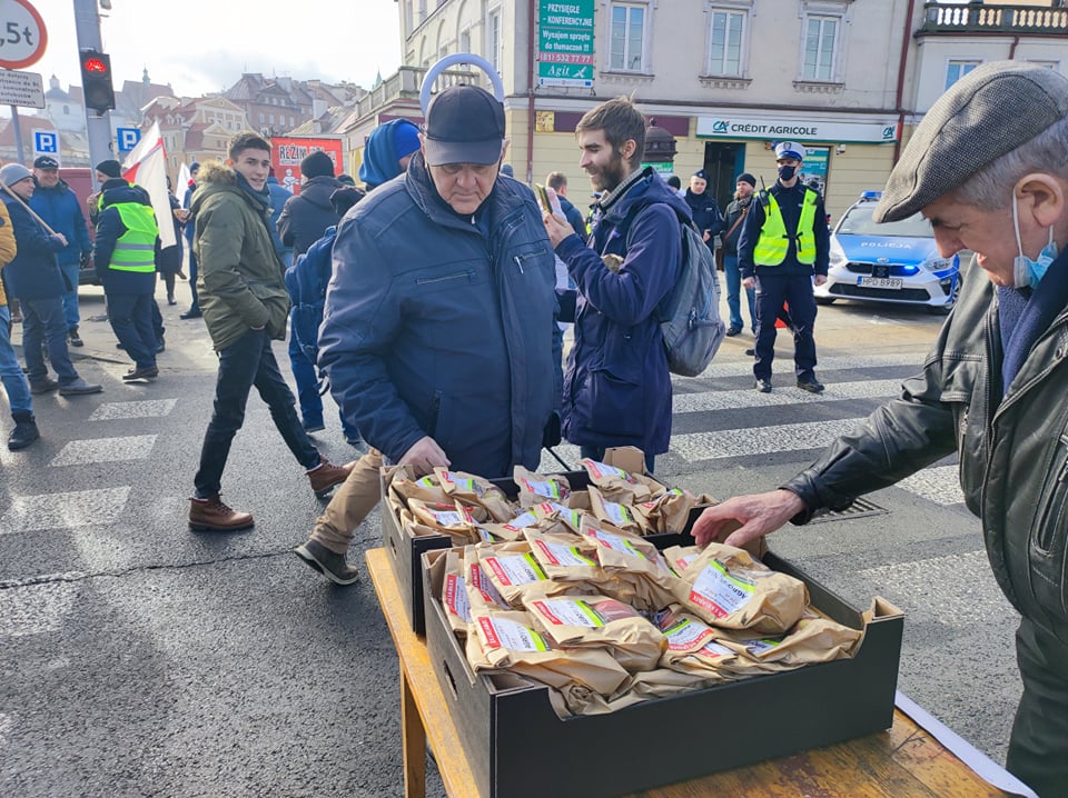 Rolnicy i przedsiębiorcy blokują Lublin. Trwa protest (wideo, zdjęcia) RELACJA NA ŻYWO