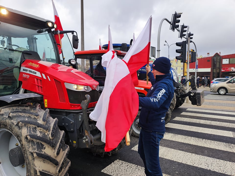 Rolnicy i przedsiębiorcy blokują Lublin. Trwa protest (wideo, zdjęcia) RELACJA NA ŻYWO