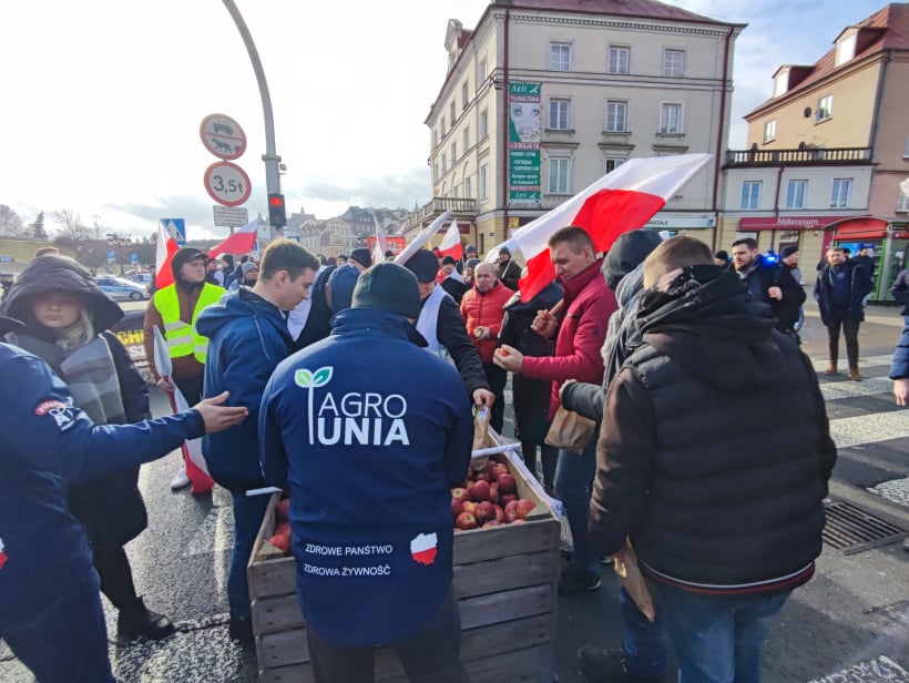 Rolnicy i przedsiębiorcy blokują Lublin. Trwa protest (wideo, zdjęcia) RELACJA NA ŻYWO