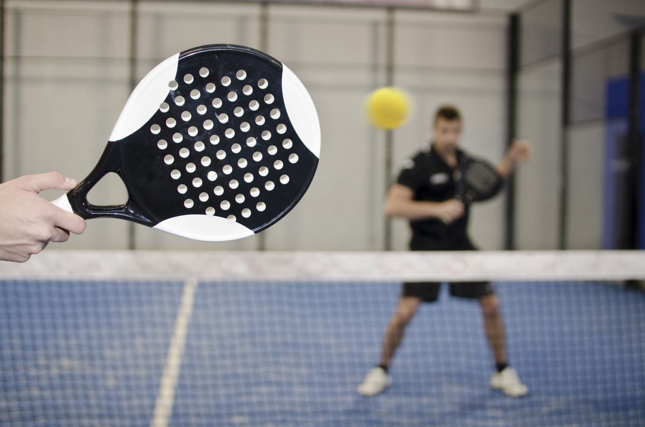 Tenis, squash lub badminton? Sprawdź ofertę sklepu Sportano
