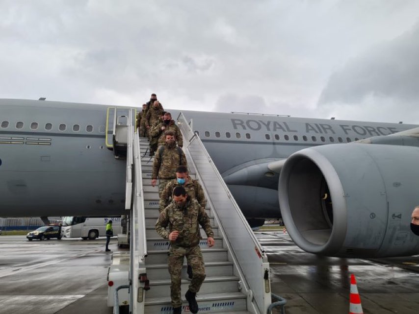 Do Polski przylecieli brytyjscy żołnierze. „Znacząco wzmacniają bezpieczeństwo na wschodniej flance NATO” (zdjęcia)