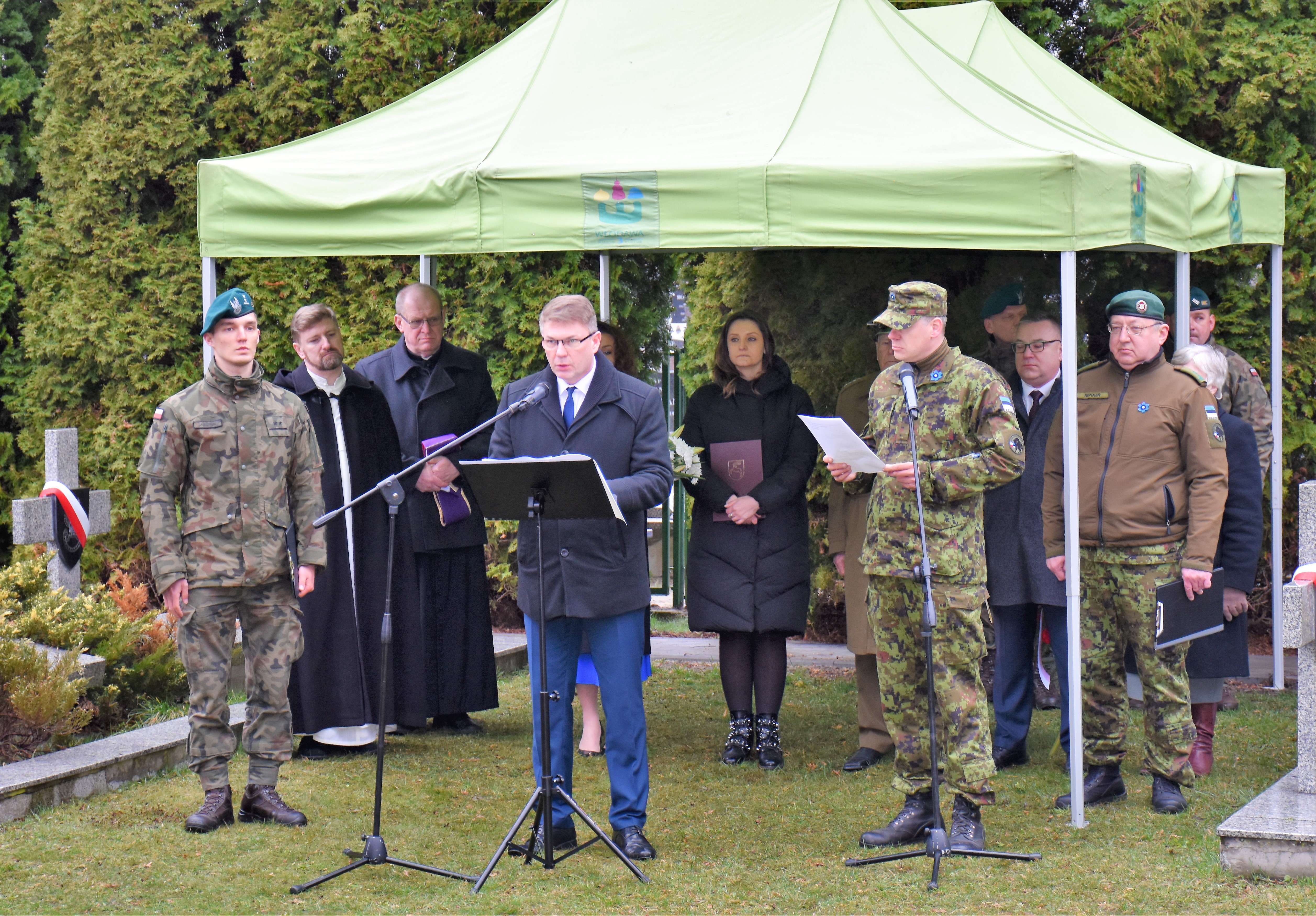 We Włodawie oddali hołd ofiarom zbrodni katyńskiej (zdjęcia)