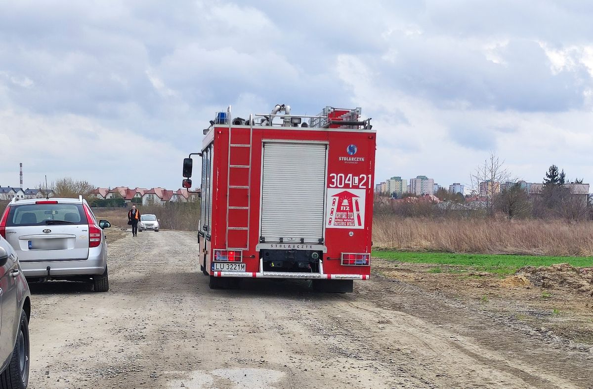 Tragedia na torach w Lublinie. Mężczyzna nie miał żadnych szans w starciu z pociągiem (zdjęcia)