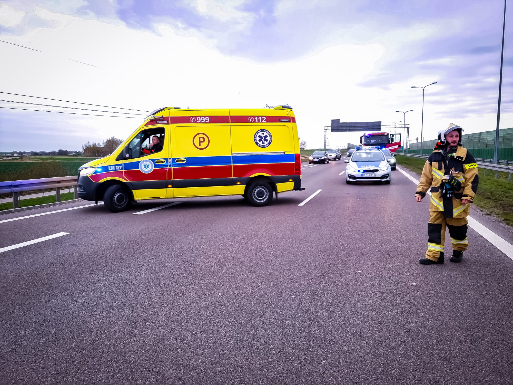 Zderzenie pojazdów na ekspresówce Lublin – Warszawa. Są utrudnienia w ruchu (zdjęcia, wideo)