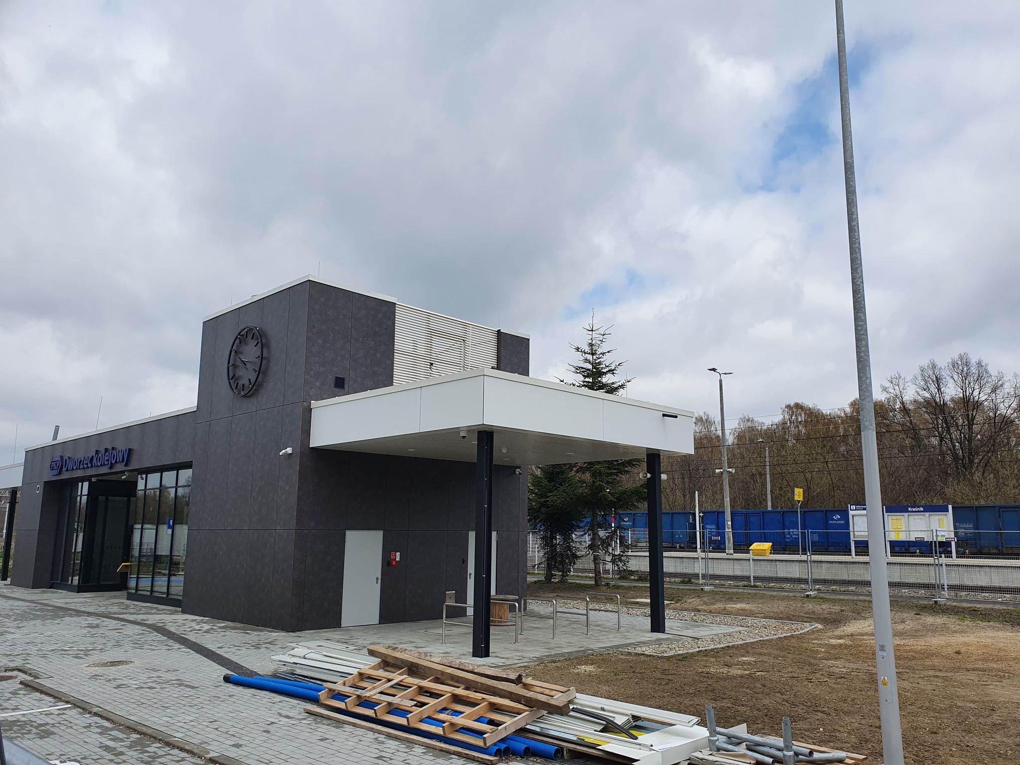 Nowy dworzec w Kraśniku jest już praktycznie gotowy (zdjęcia)