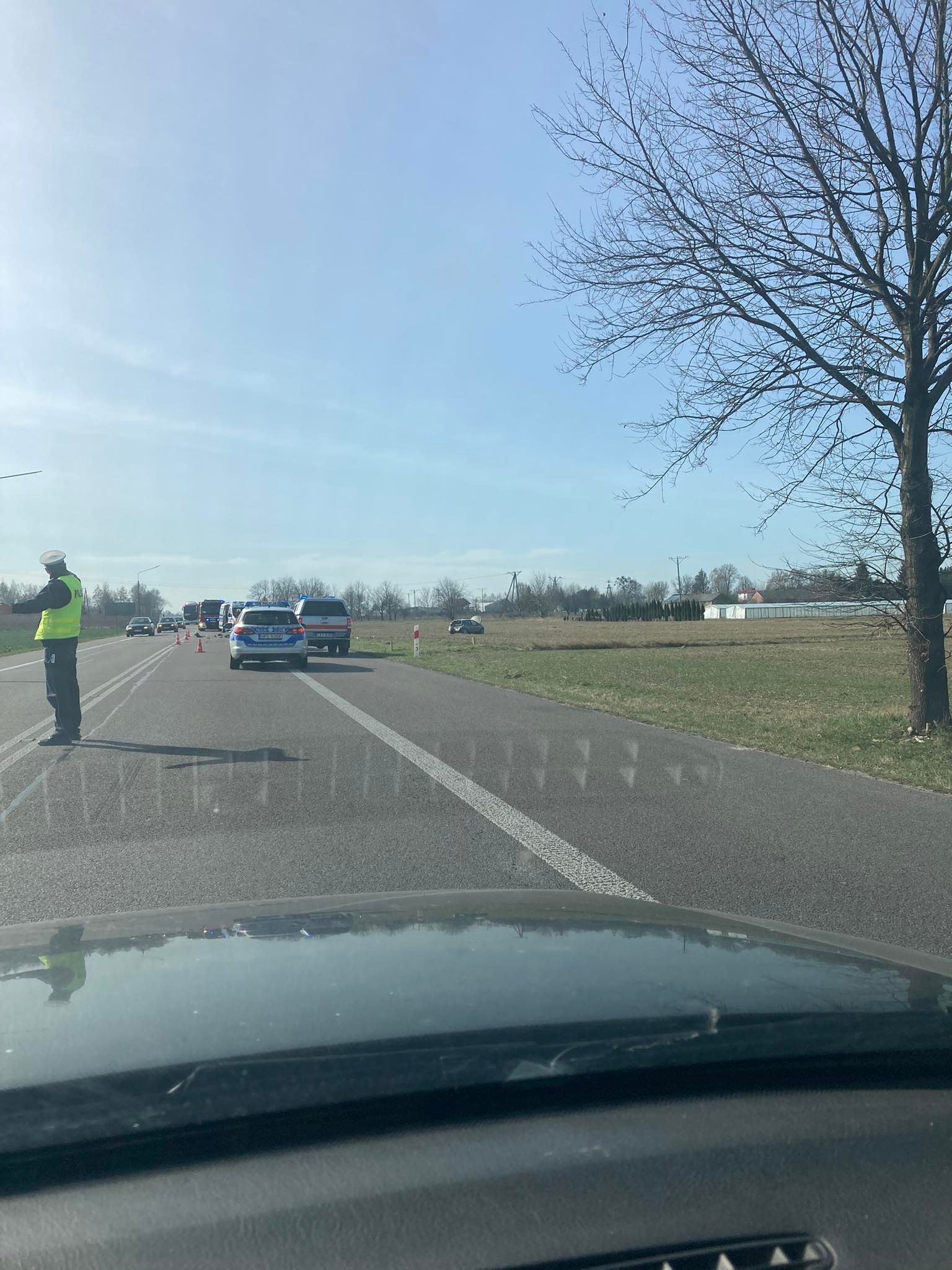 Zderzenie pojazdów na obwodnicy Krasnegostawu. Utrudnienia w ruchu w kierunku Zamościa (zdjęcia)