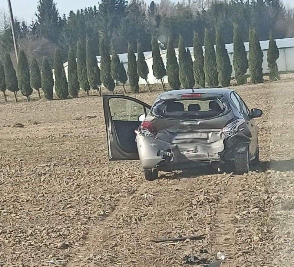 Zderzenie pojazdów na obwodnicy Krasnegostawu. Utrudnienia w ruchu w kierunku Zamościa (zdjęcia)