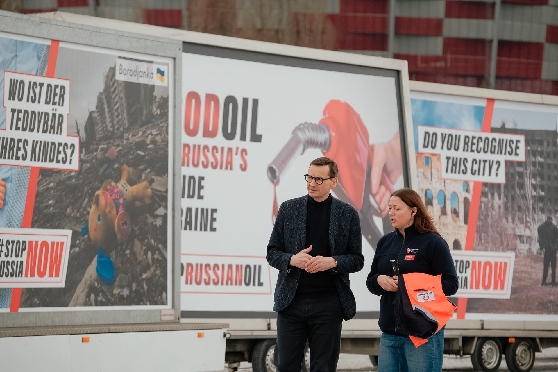 Mateusz Morawiecki: „Rozpoczynamy międzynarodową kampanię informacyjną #StopRussiaNow” (zdjęcia)