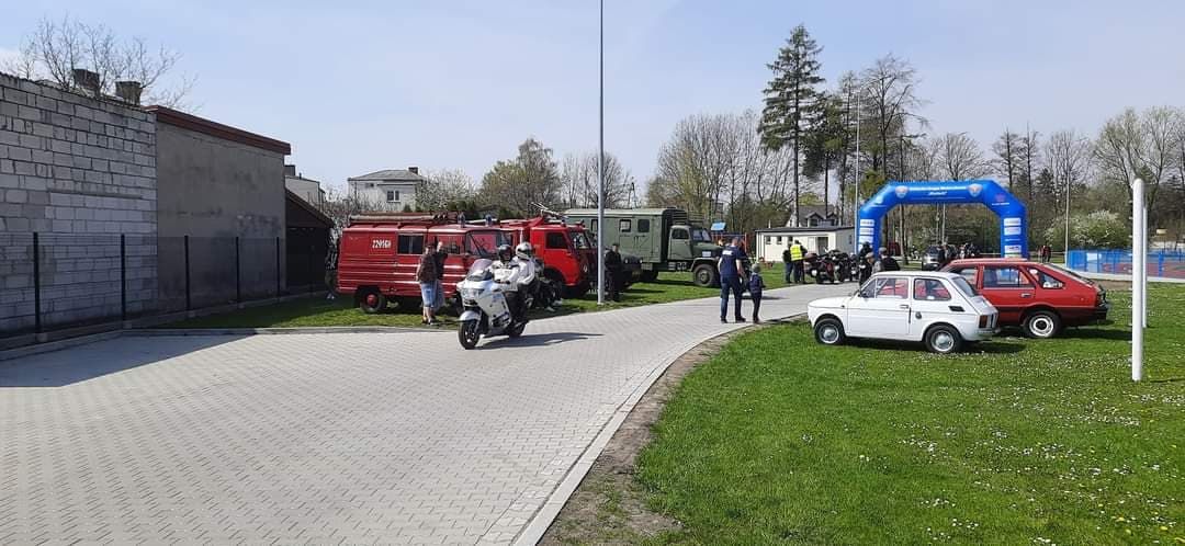 Kilkuset motocyklistów wzięło udział w rozpoczęciu sezonu w Bełżycach (zdjęcia)