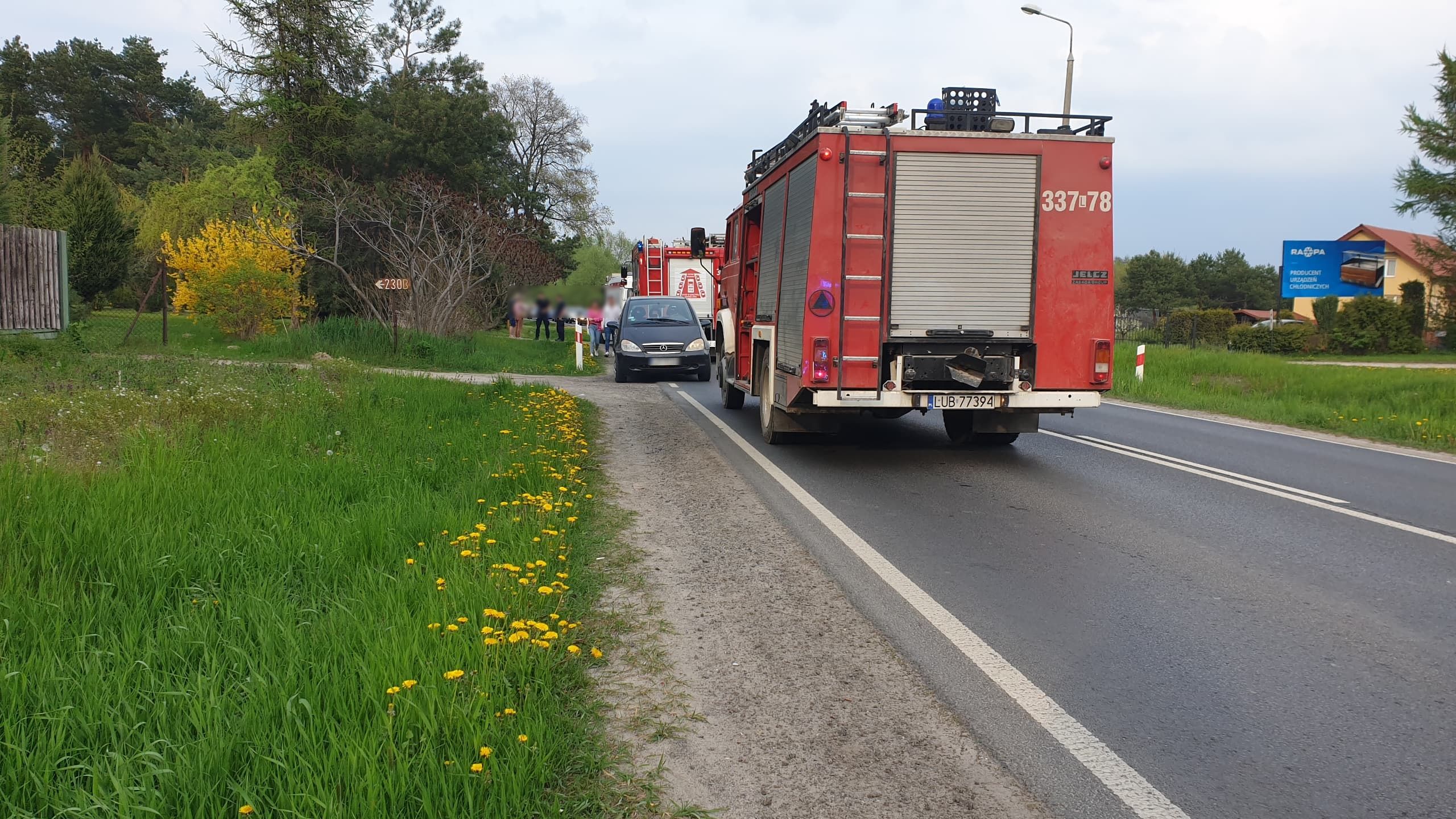 Wjechała toyotą w stojące auta. Wypadek na trasie Lublin – Łęczna (zdjęcia)