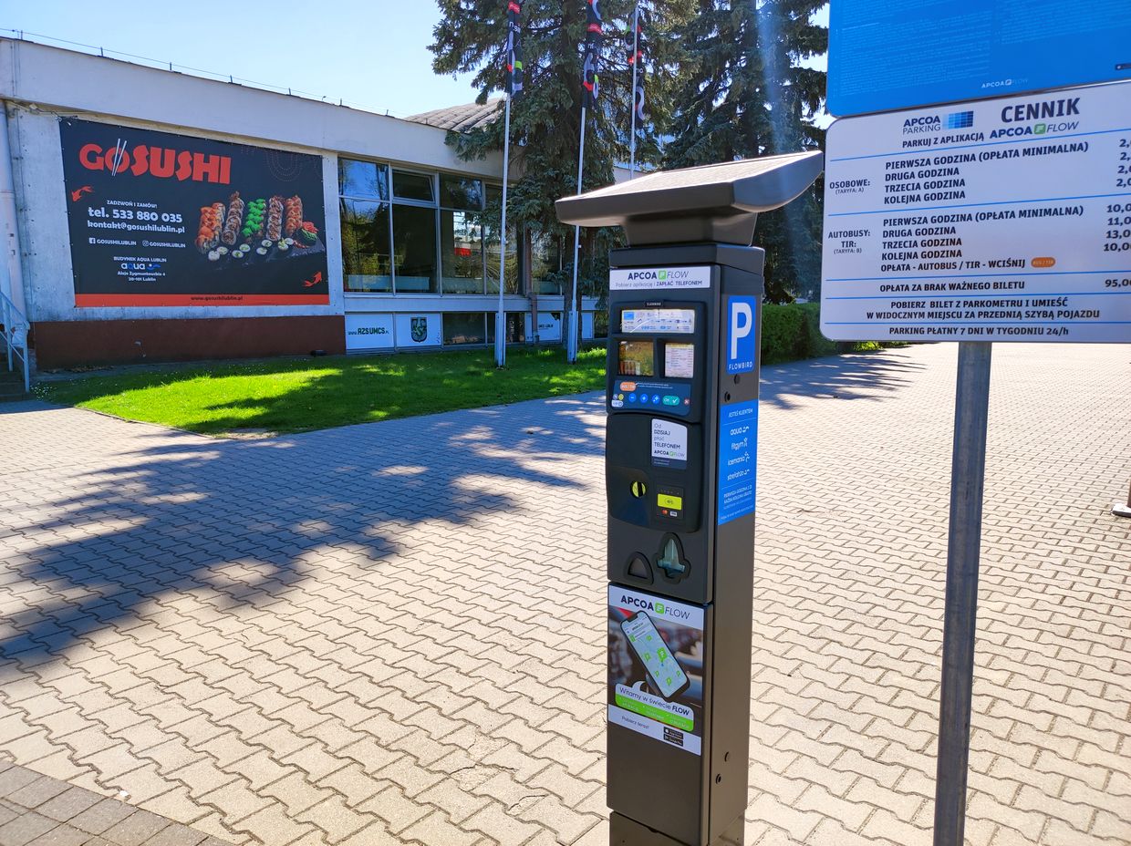 Od dzisiaj trzeba płacić za parkowanie przed Aqua Lublin. To w „trosce o komfort klientów” (zdjęcia)