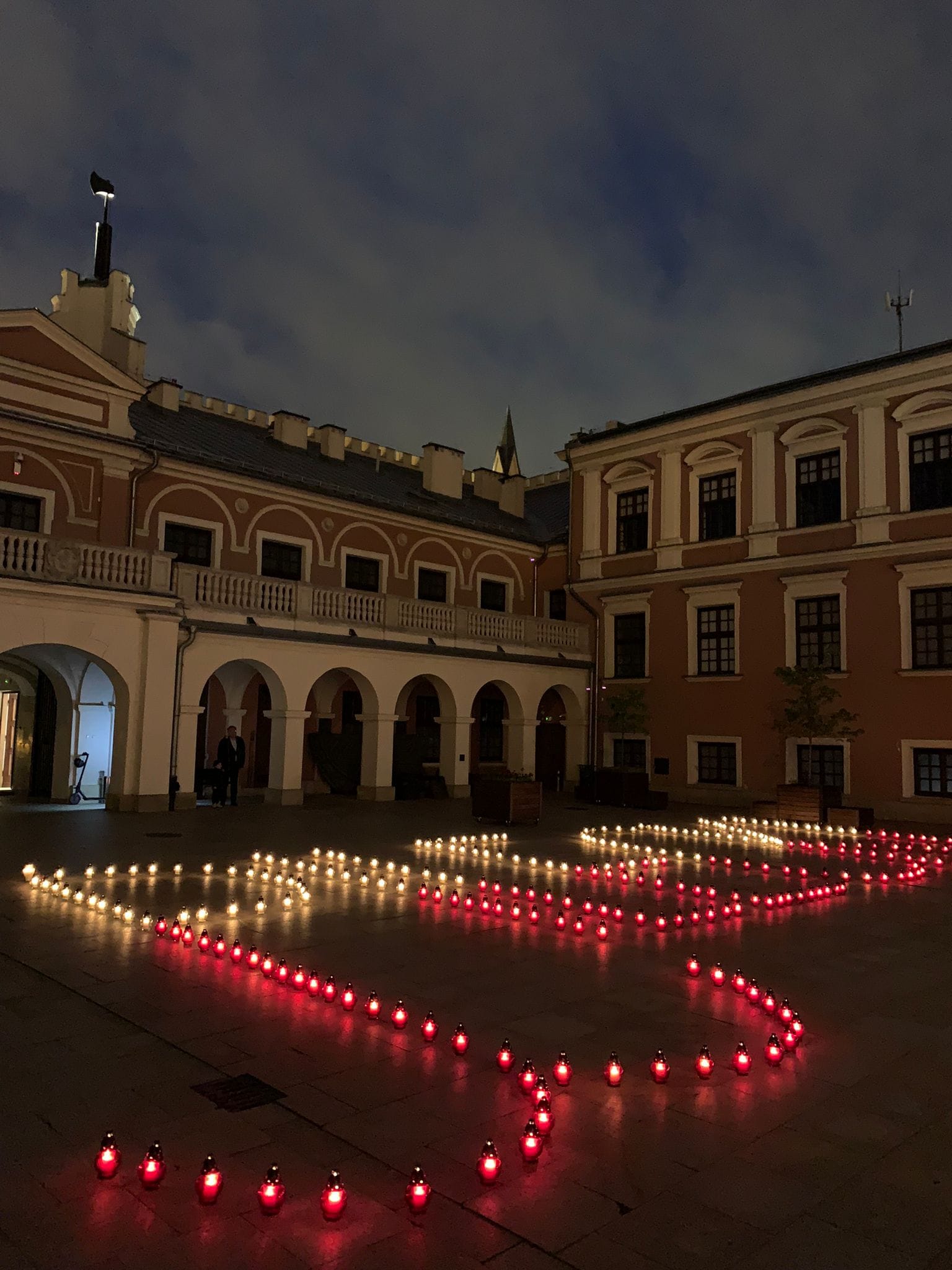 W rocznicę zamordowania Witolda Pileckiego, w Lublinie zapłonęły znicze pamięci (zdjęcia)