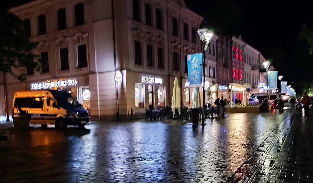 Nocna akcja policji w klubie ze striptizem w centrum Lublina. Zatrzymani mają usłyszeć poważne zarzuty (zdjęcia)