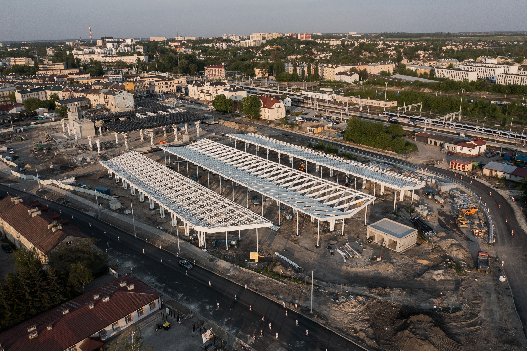 Krzysztof Żuk: „Dworzec Metropolitalny to obecnie największa miejska inwestycja. Robi coraz większe wrażenie” (zdjęcia)