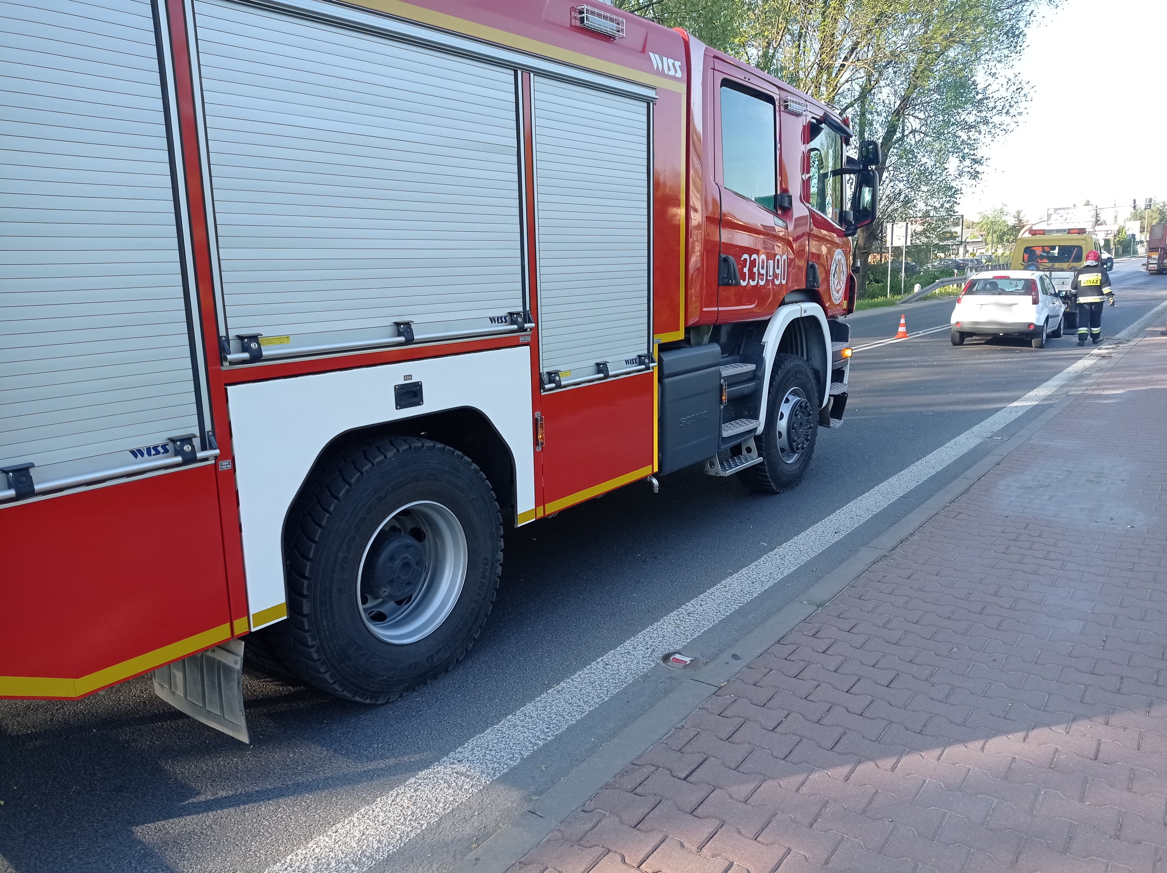 Dwa wypadki na trasie Lublin – Łęczna. Ogromne utrudnienia w ruchu (wideo, zdjęcia)