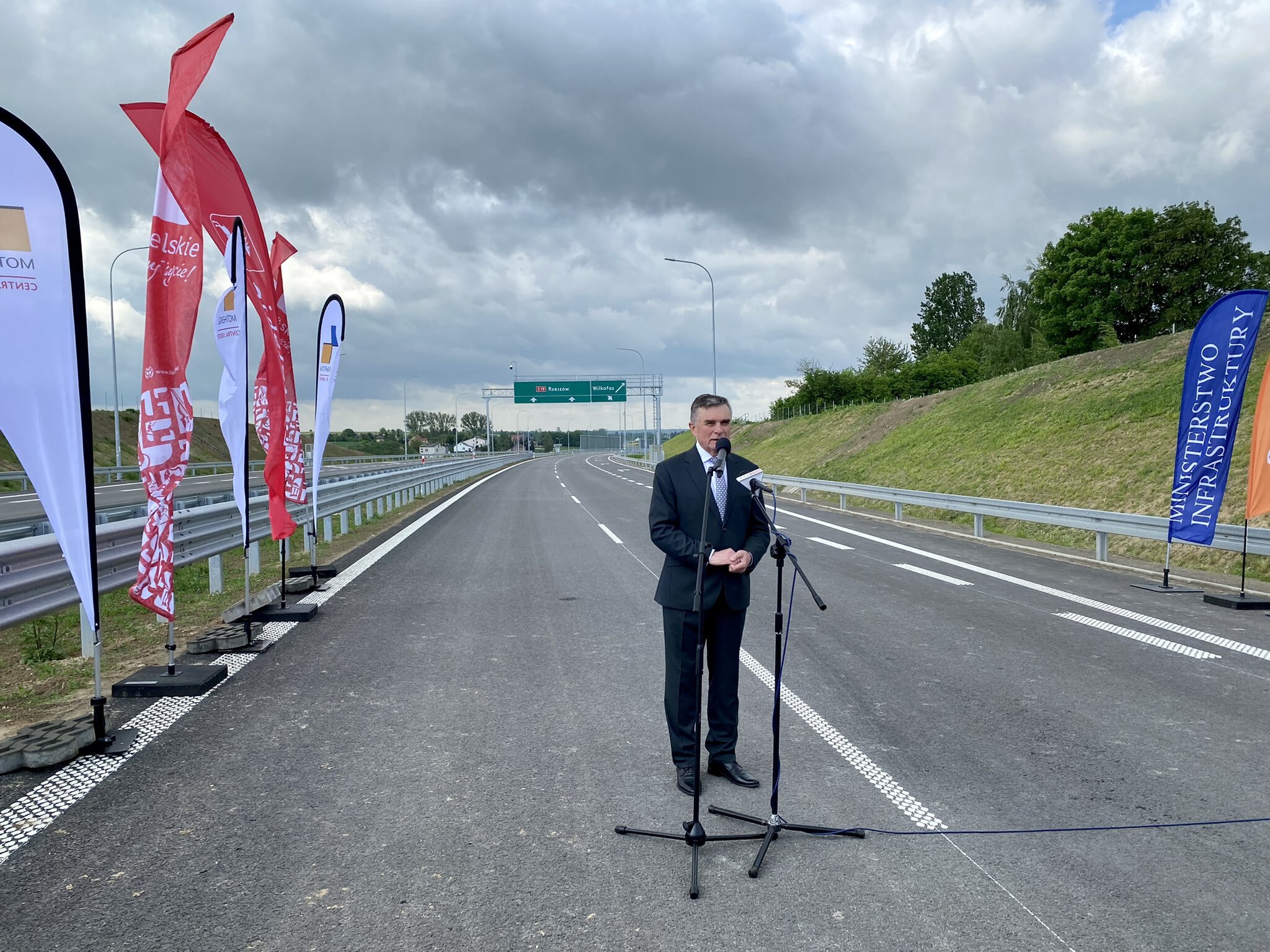 Dzisiaj uroczyście otwarto odcinek drogi ekspresowej S19 Via Carpatia między Lublinem a Rzeszowem (zdjęcia)