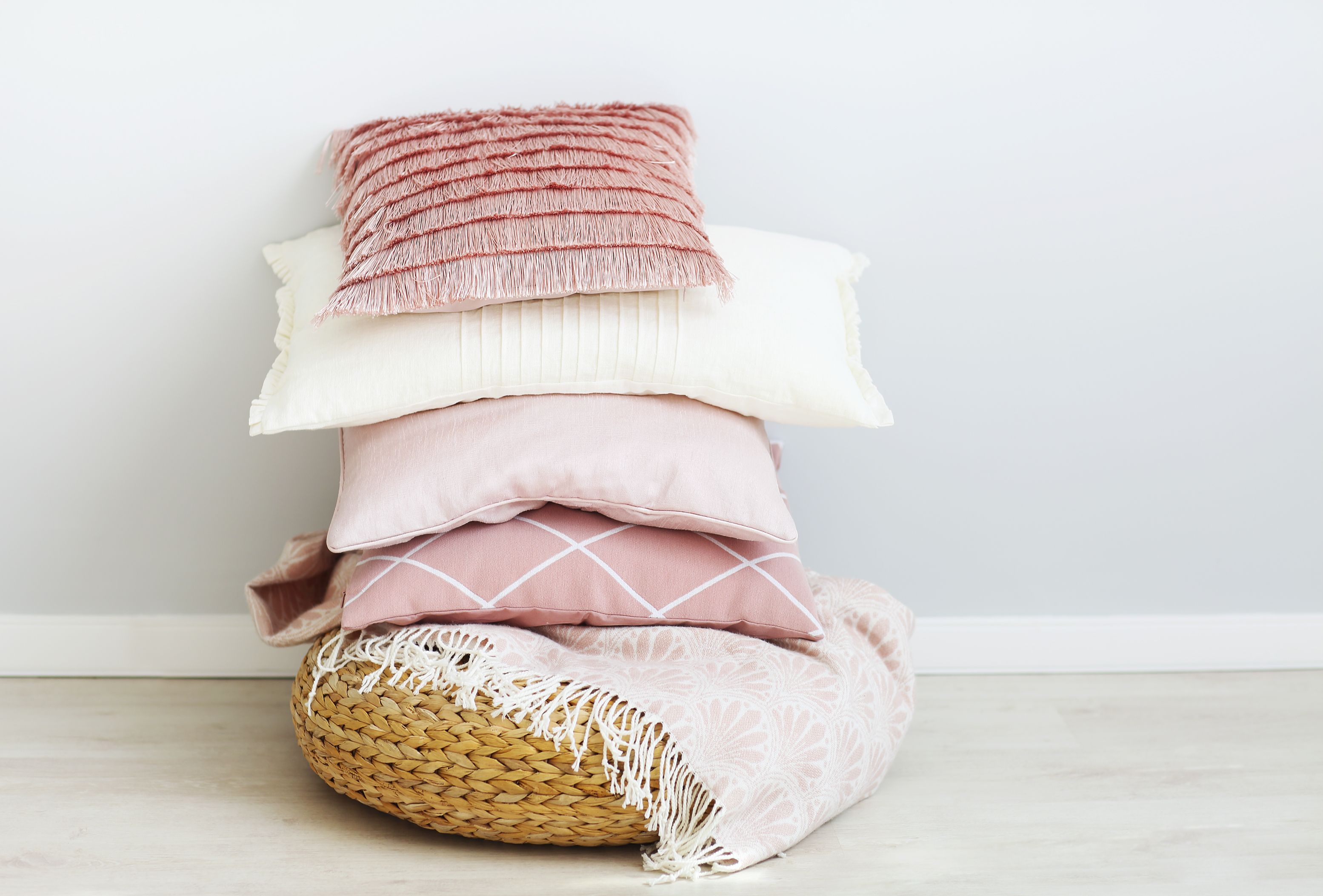 Pranie kołder i poduszek – zadbaj o zdrowy i czysty sen!