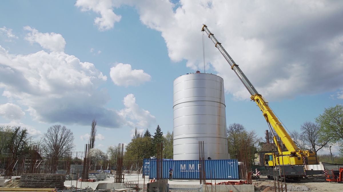 W tym miejscu będą produkować 100 tysięcy litrów spirytusu na dobę. Nowa gorzelnia powstaje w Lublinie (zdjęcia)